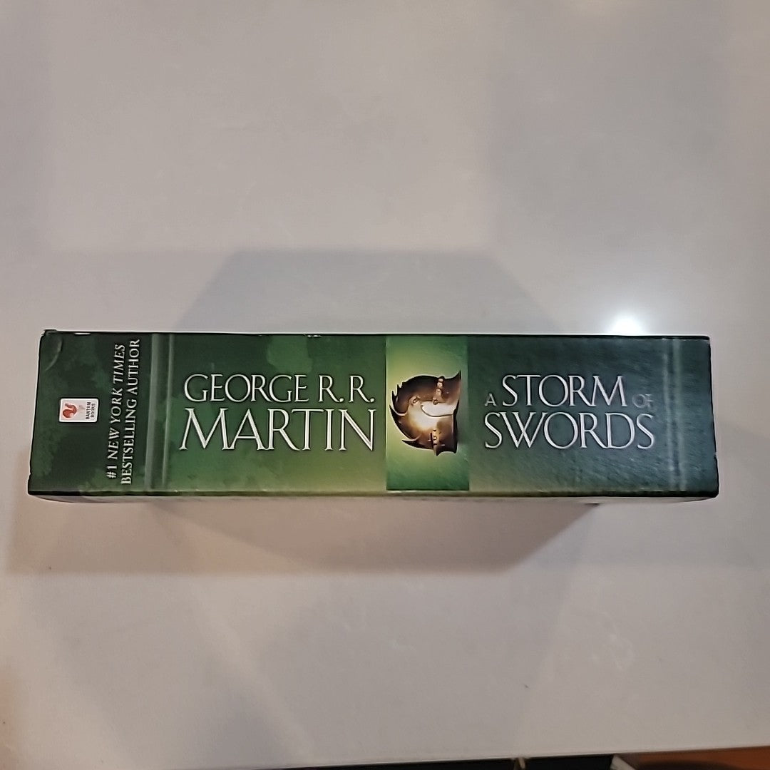 Storm of Swords : A Song of Ice and Fire : Book 3 George R. R. Martin Paperback