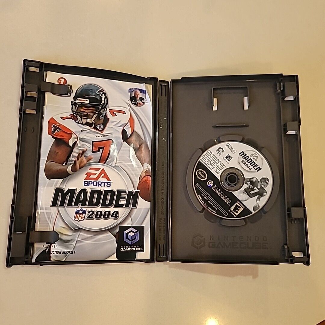 Nintendo GameCube Madden 2004 - CIB Complete