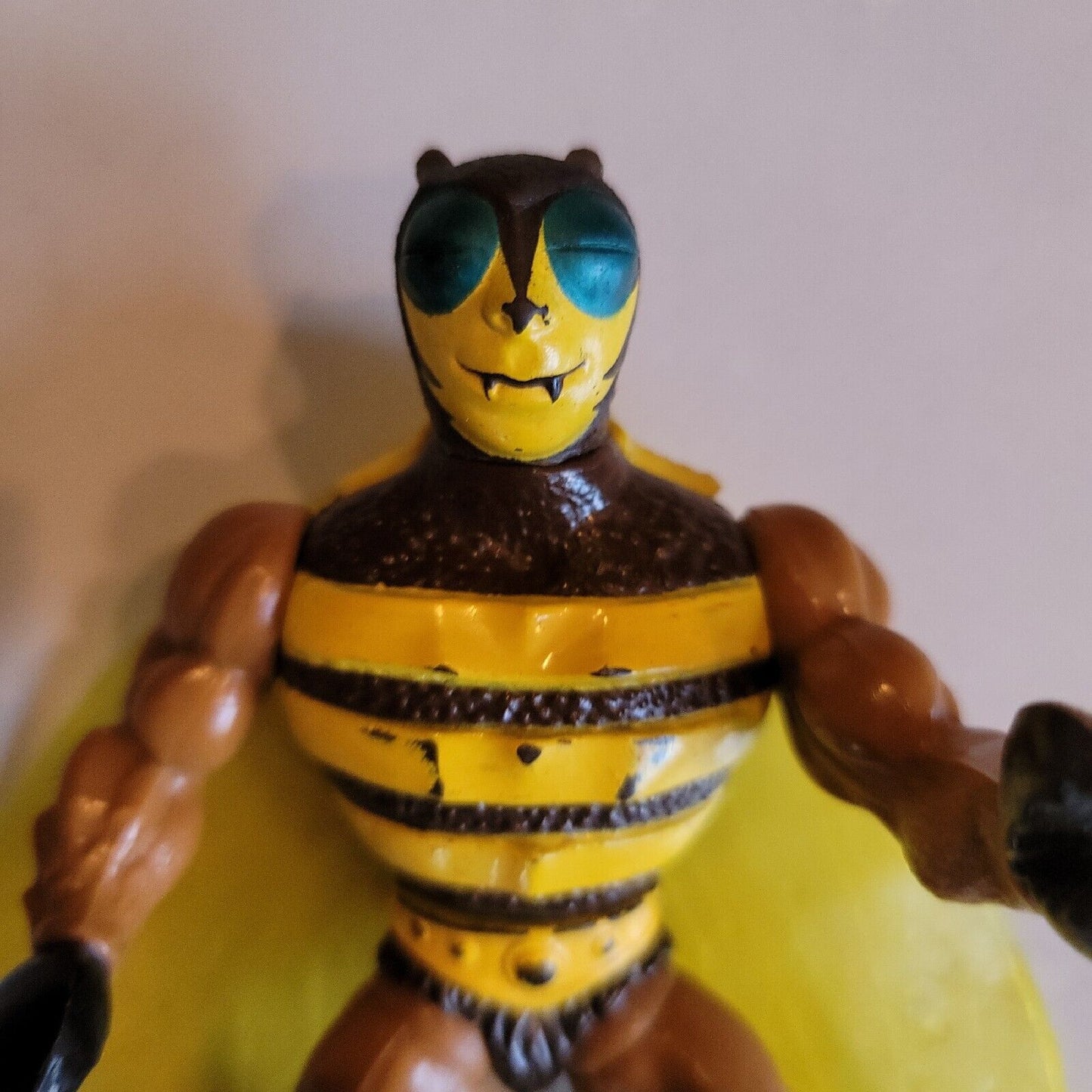 Vintage 1983 Buzz Off He-Man Masters Of The Universe Motu Action Figure