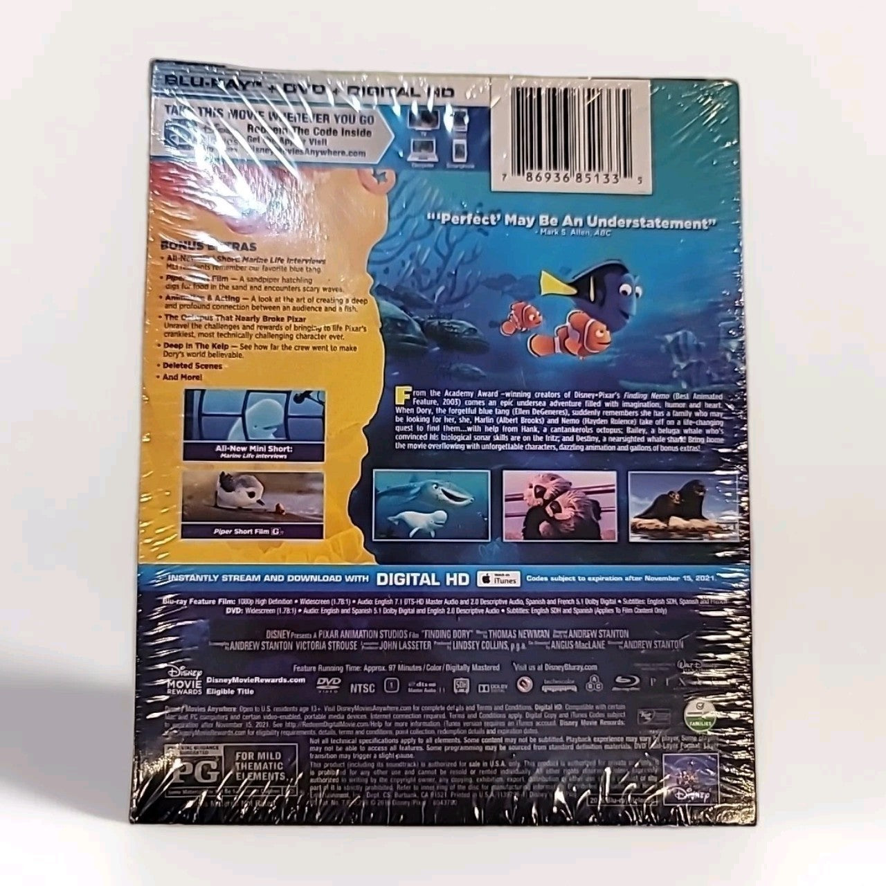 Disney Pixar Finding Dory Blu-Ray + DVD + Digital HD includes ACTIVITY BOOK
