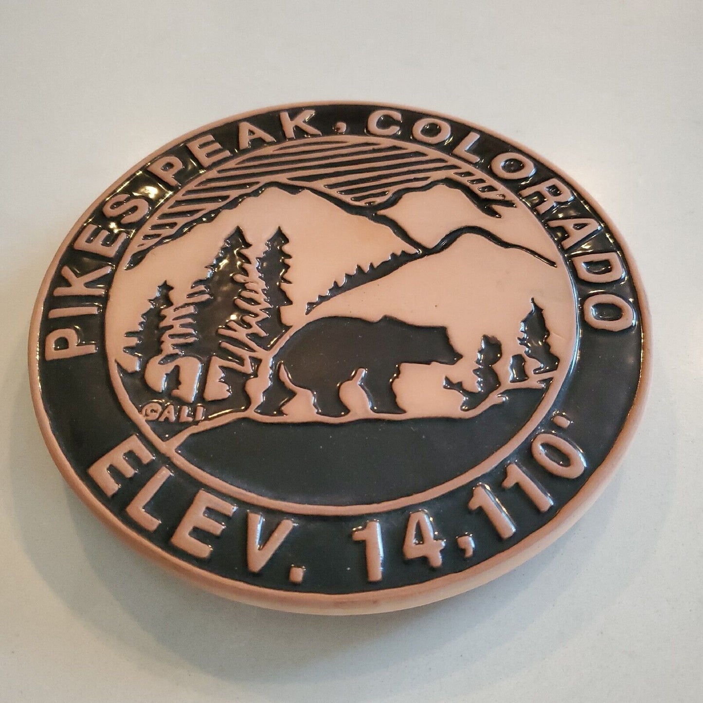 PIKES PEAK COLORADO CLAY TRIVET- MT AND BEAR SCENE- ELEV. 14,110