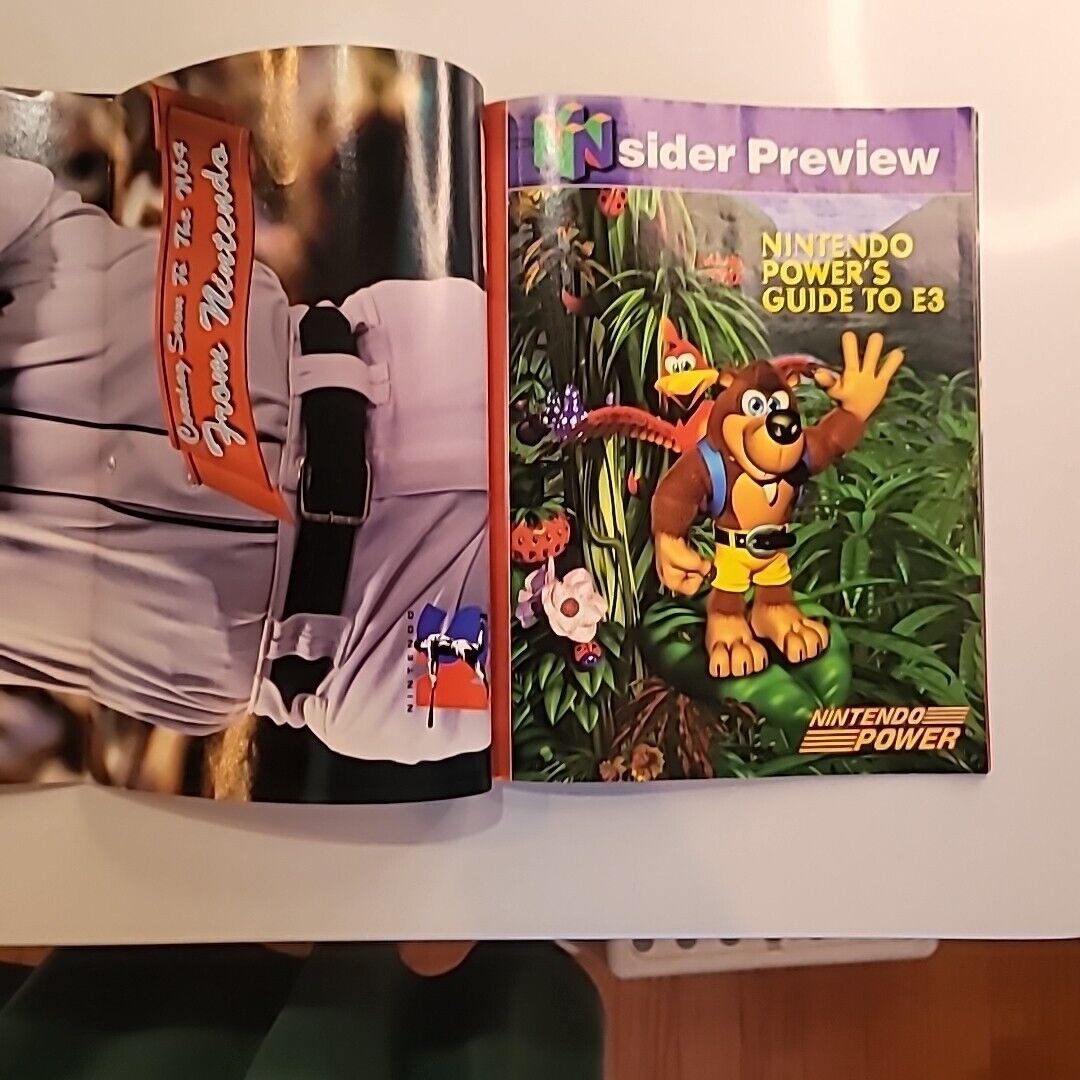 Nintendo Power Volume 98 Star Fox w Ken Griffey Jr Seattle Mariner Poster Insert