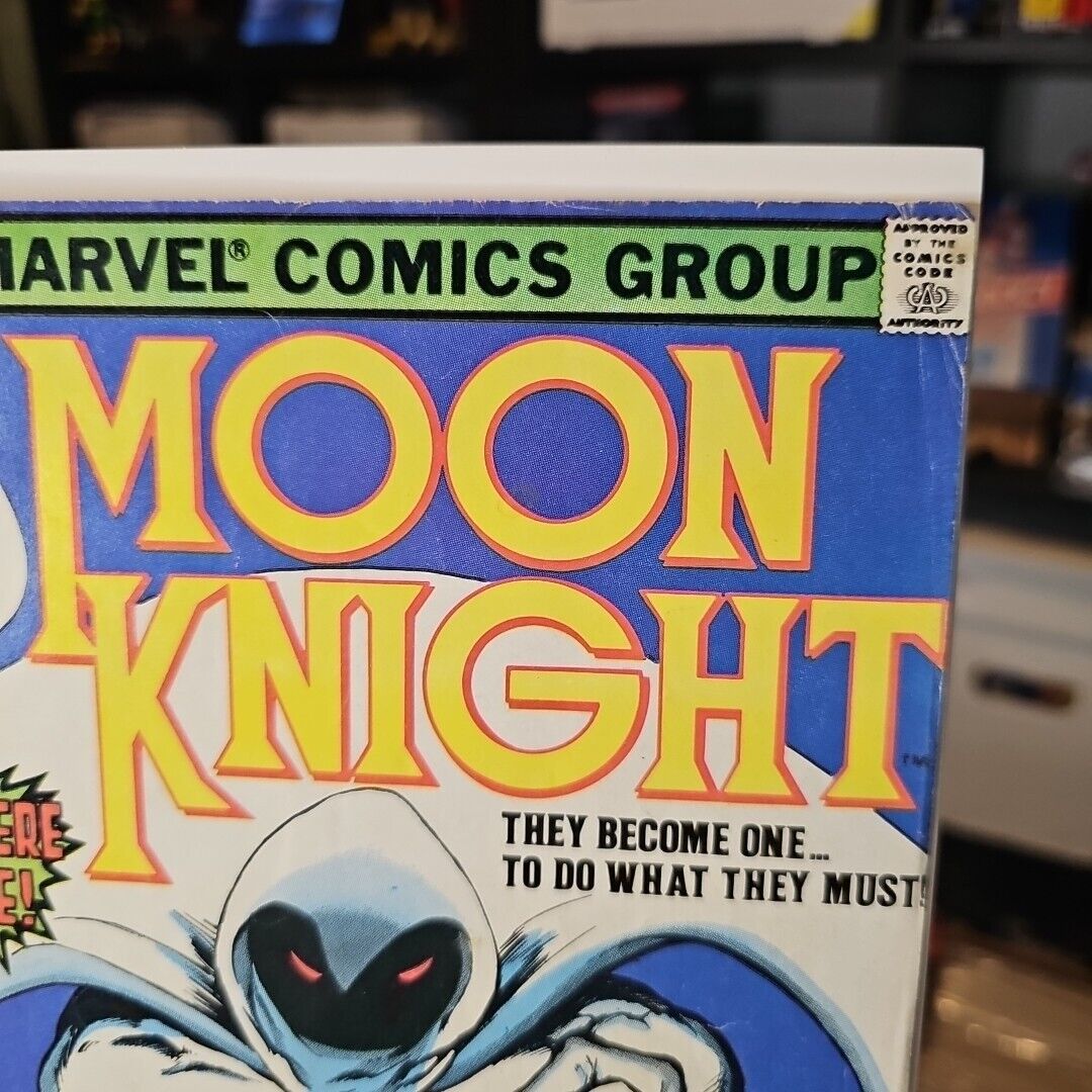 Moon Knight #1 - Premiere Issue - Marvel Comic - Nov 1980 - Newsstand copy