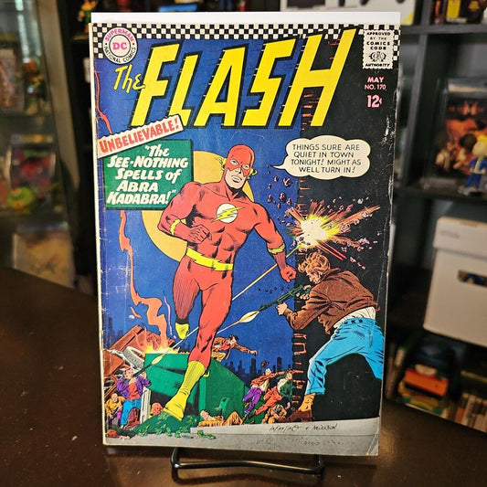 The Flash #170 - May 1967 DC - Good condition - Abra-Kadabra Centerfold Detach