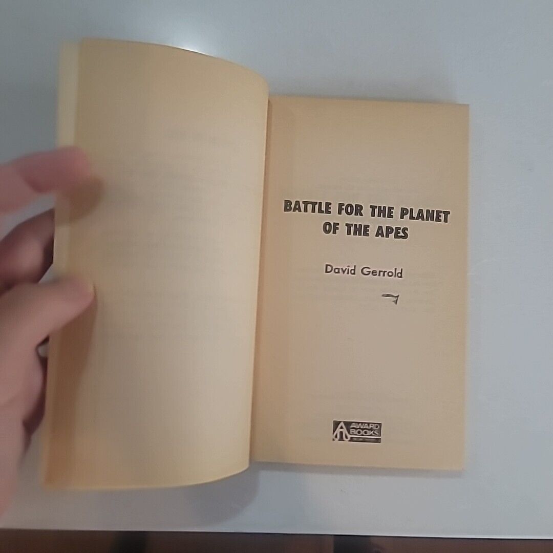 Vintage 1973 Battle For The Planet of The Apes Paperback Book David Gerrold