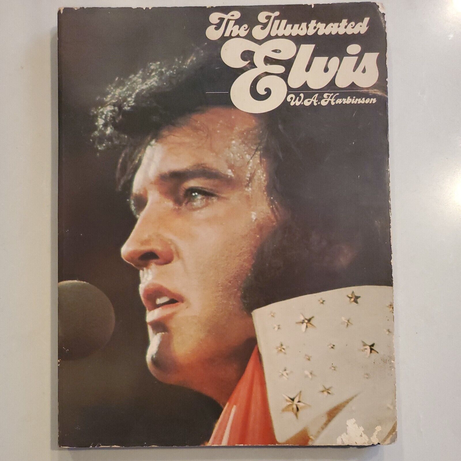 1976 The Illustrated Elvis Paper Back book W.A. Harbinson 160 pgs w/ photos SB10