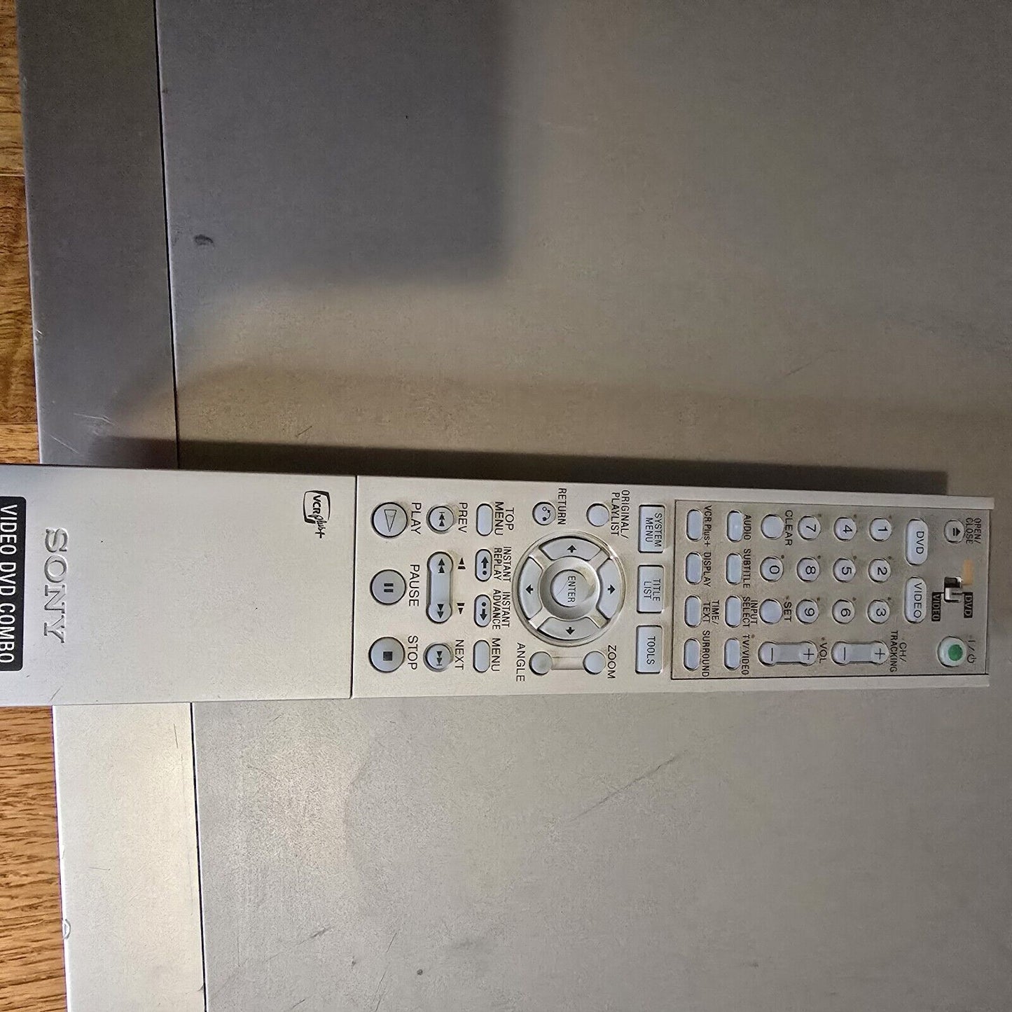 Sony RDR-VX500 DVD/VHS VCR Combo Player W/Remote TESTED WORKING