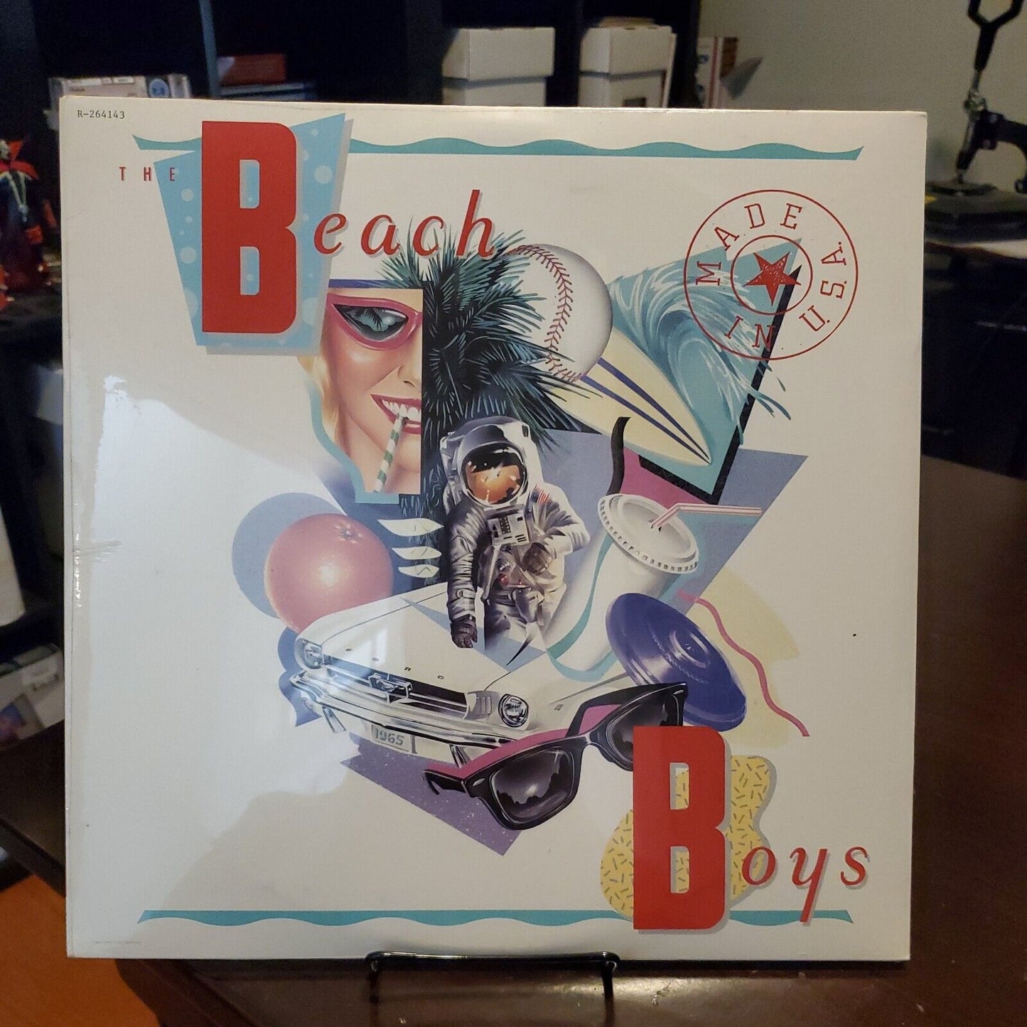 Vintage classic rock lp BEACH BOYS Made in USA 1986 FACTORY SEALED