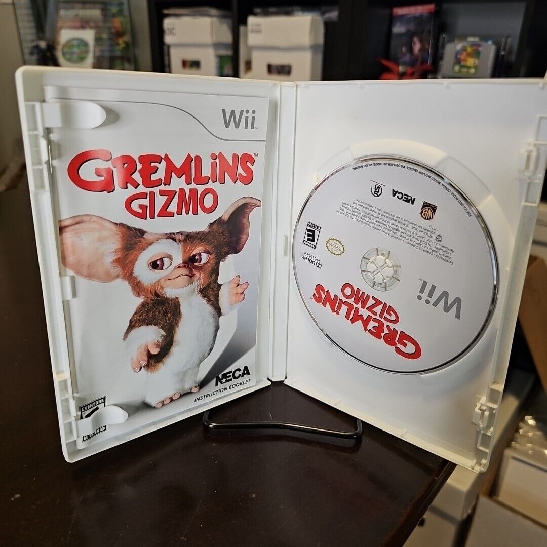 Gremlins Gizmo Complete with Manual (Nintendo Wii 2011) CIB COMPLETE