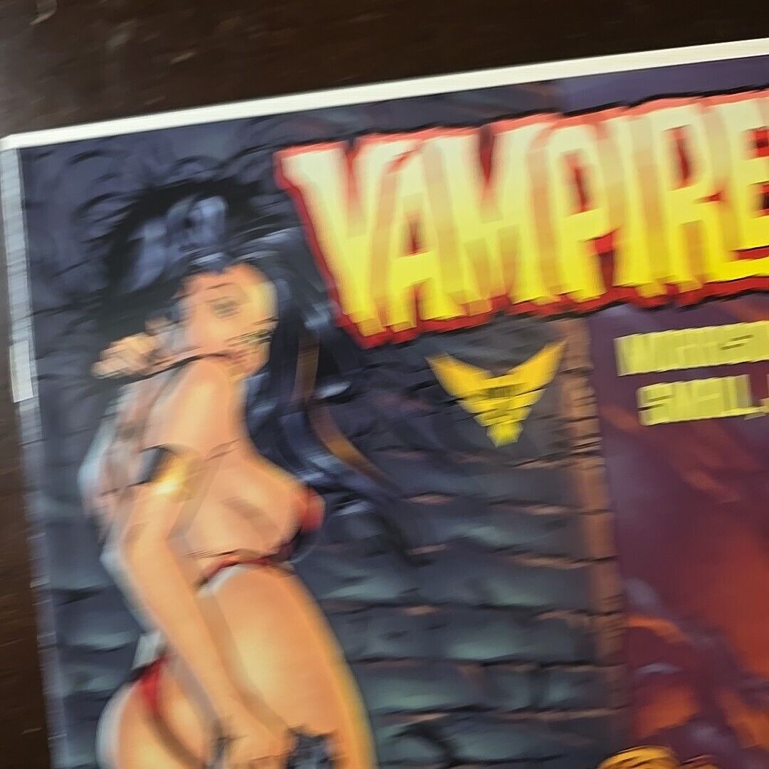 Vampirella The New Monthly #4 in Near Mint + condition. Harris comics Vfnm