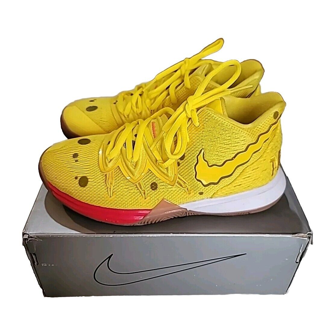 Size 4Y - Nike SpongeBob SquarePants x Kyrie 5 SpongeBob