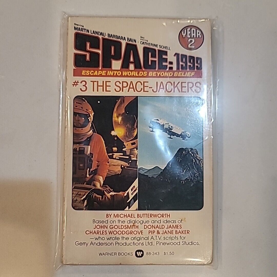 Space: 1999 #3 The Space-Jackers by Michael Butterworth (Paperback)
