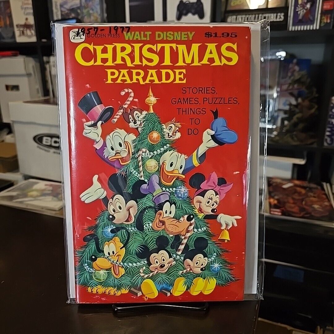 Walt Disney's Christmas Parade #1 VG/FN 5.0 Mickey Mouse and More! Golden Press