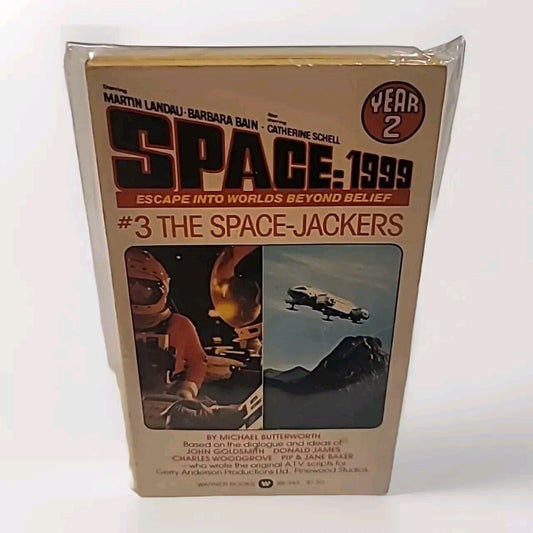 Space: 1999 #3 The Space-Jackers by Michael Butterworth (Paperback)