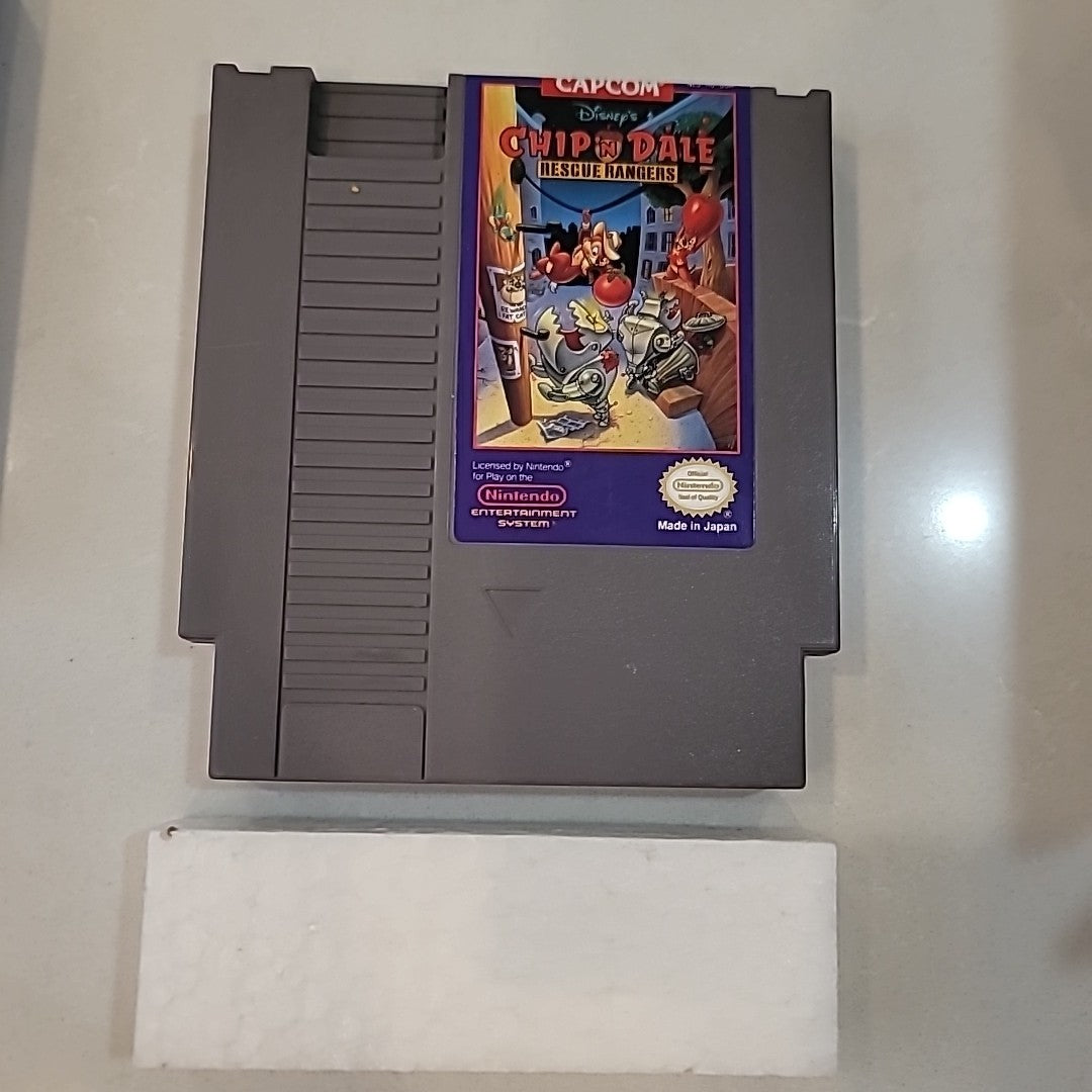 1990 NINTENDO NES CAPCOM DISNEY CHIP 'N DALE RESCUE RANGERS, CART BOX MANUAL