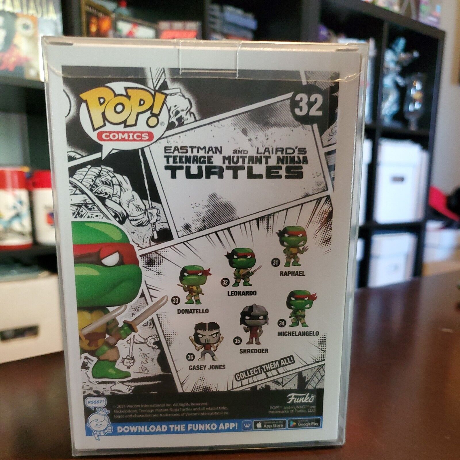 Funko Pop! Comics: TMNT - Leonardo #32 - Signed by Brian Tochi "Cowabunga Dude"