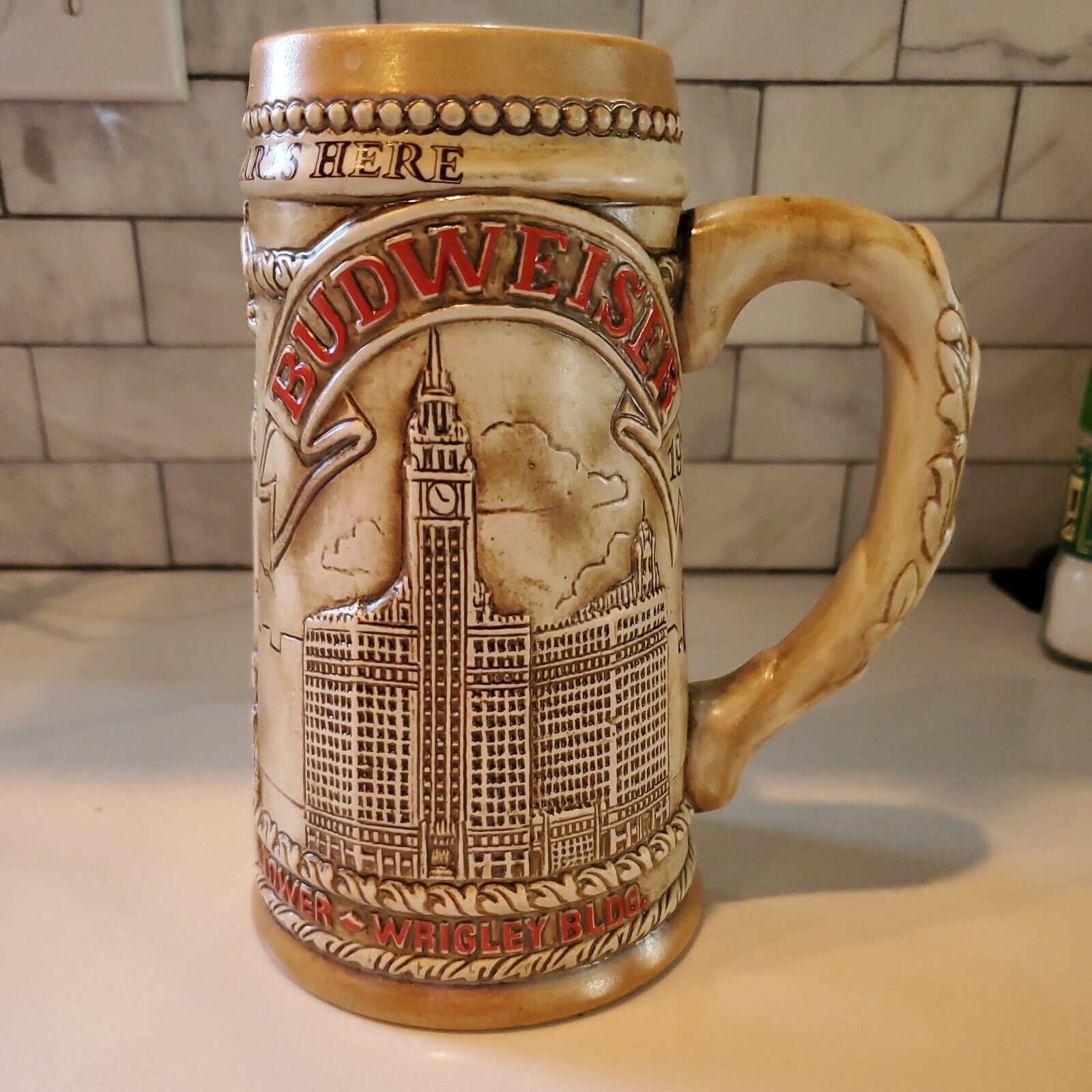 Cermarte 1981 Budweiser Beer Stein Chicago Land Wrigley Marina City 7.5in