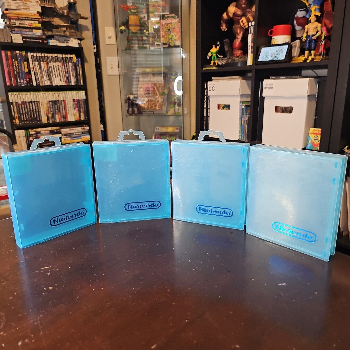 Nintendo NES Blue Plastic Hard Game Case Official Logo OEM Clamshell X 4