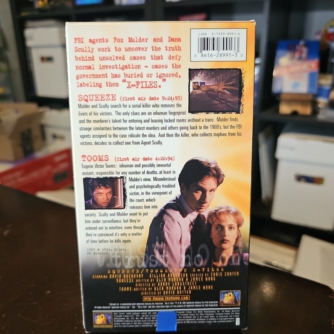 The X-Files - Squeeze/Tooms.  (VHS, 1996)