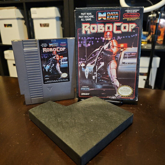 NES - Robocop Box And Game   -Great Shape!-