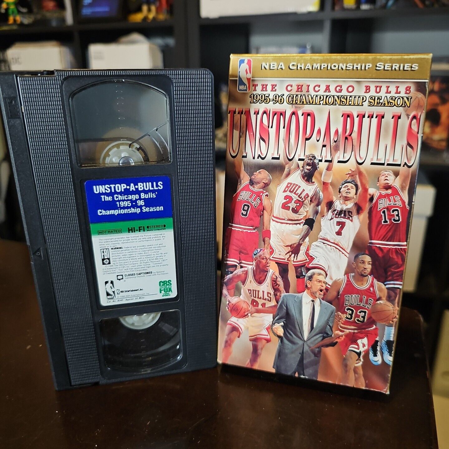 . The Official 1996 NBA Championship Chicago Bulls Unstop-A-Bulls VHS Video Tape