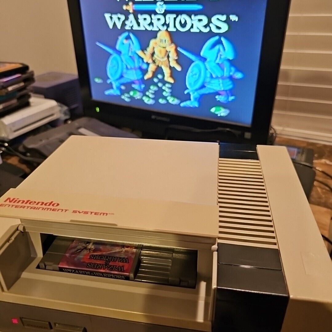 Wizards & Warriors (Nintendo Entertainment System, 1987) TESTED! Cleaned