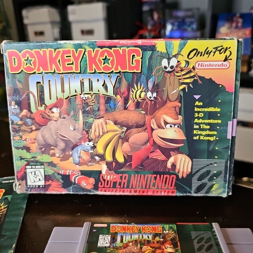 Donkey Kong Country (Super Nintendo SNES, 1994) * Game, Manual, and Box *