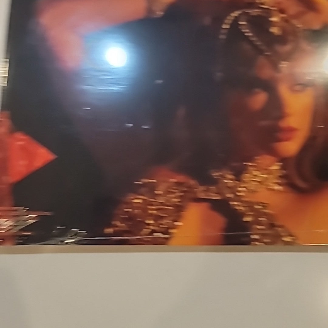 TAYLOR SWIFT - THE LIFE OF A SHOWGIRL (ORANGE GLITTER VINYL LP) Sealed 