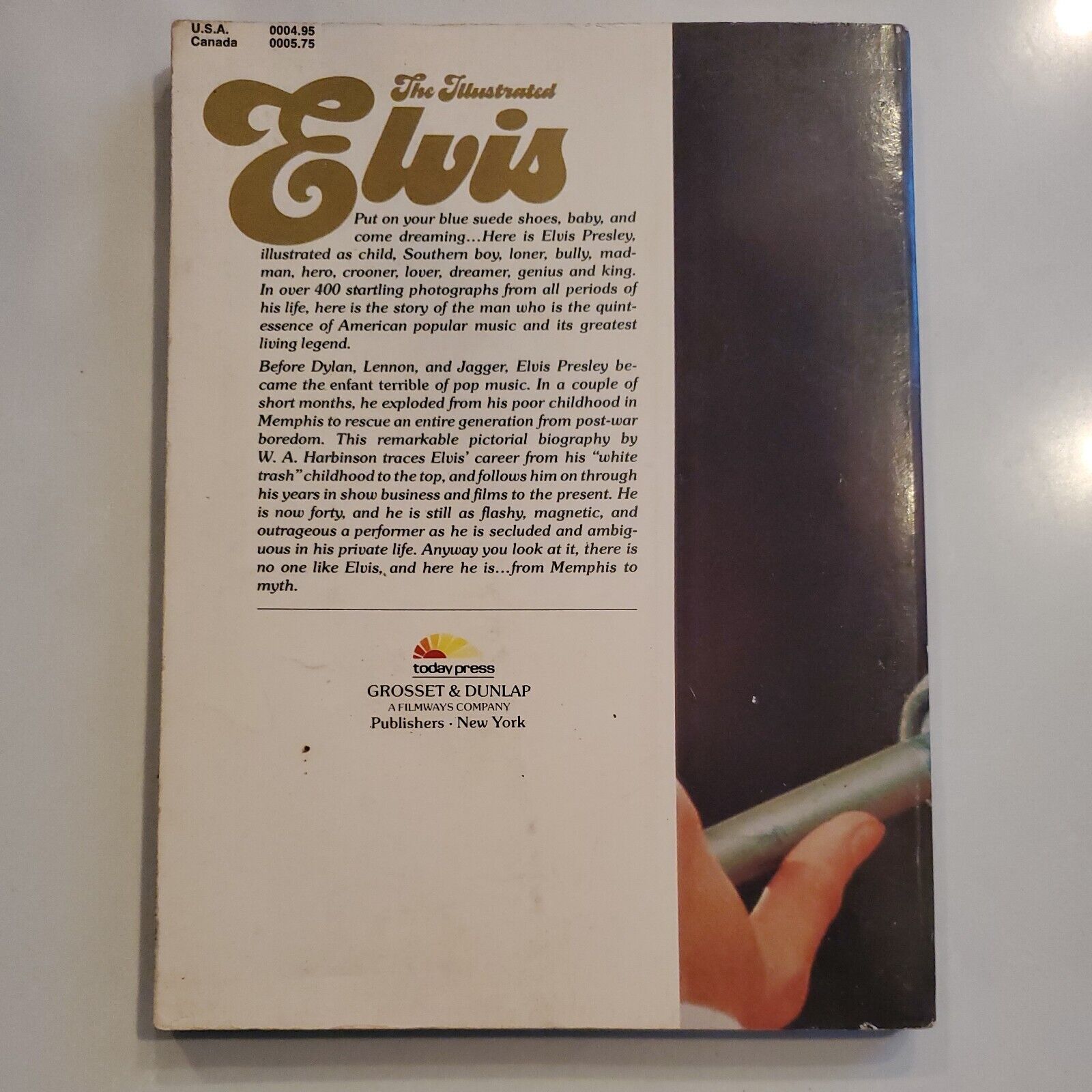 1976 The Illustrated Elvis Paper Back book W.A. Harbinson 160 pgs w/ photos SB10