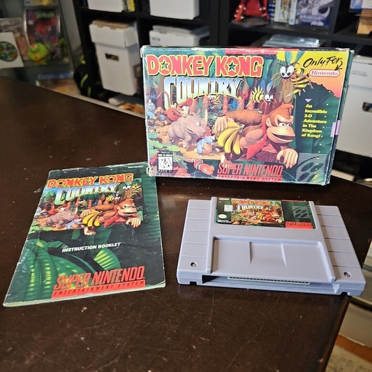 Donkey Kong Country (Super Nintendo SNES, 1994) * Game, Manual, and Box *