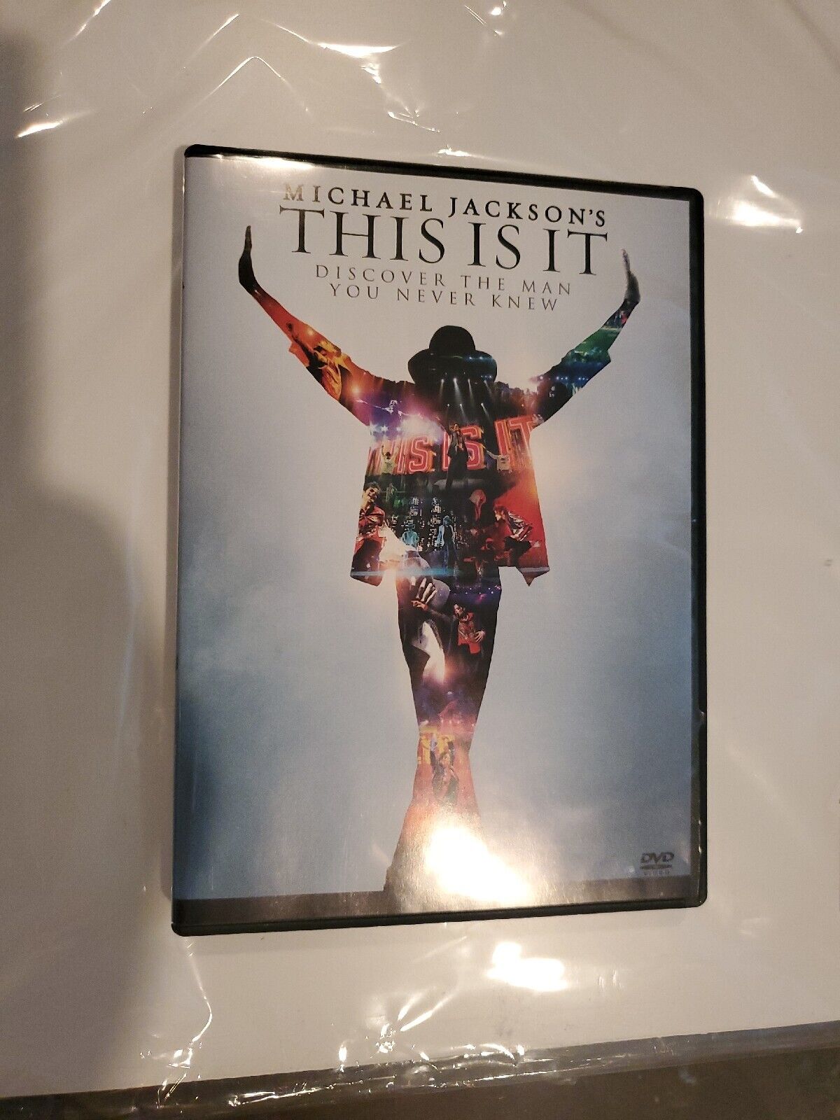 Michael Jackson's This Is It (DVD, 2010) Includes Slipcover FREE SHIPPING!