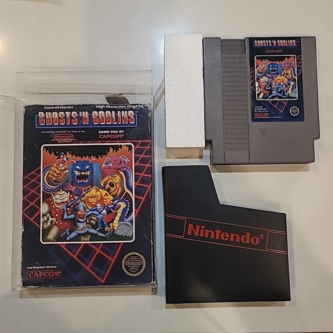 Ghosts 'n Goblins (Nintendo NES 1986) 5 Screw No Manual Not CIB Complete In Box