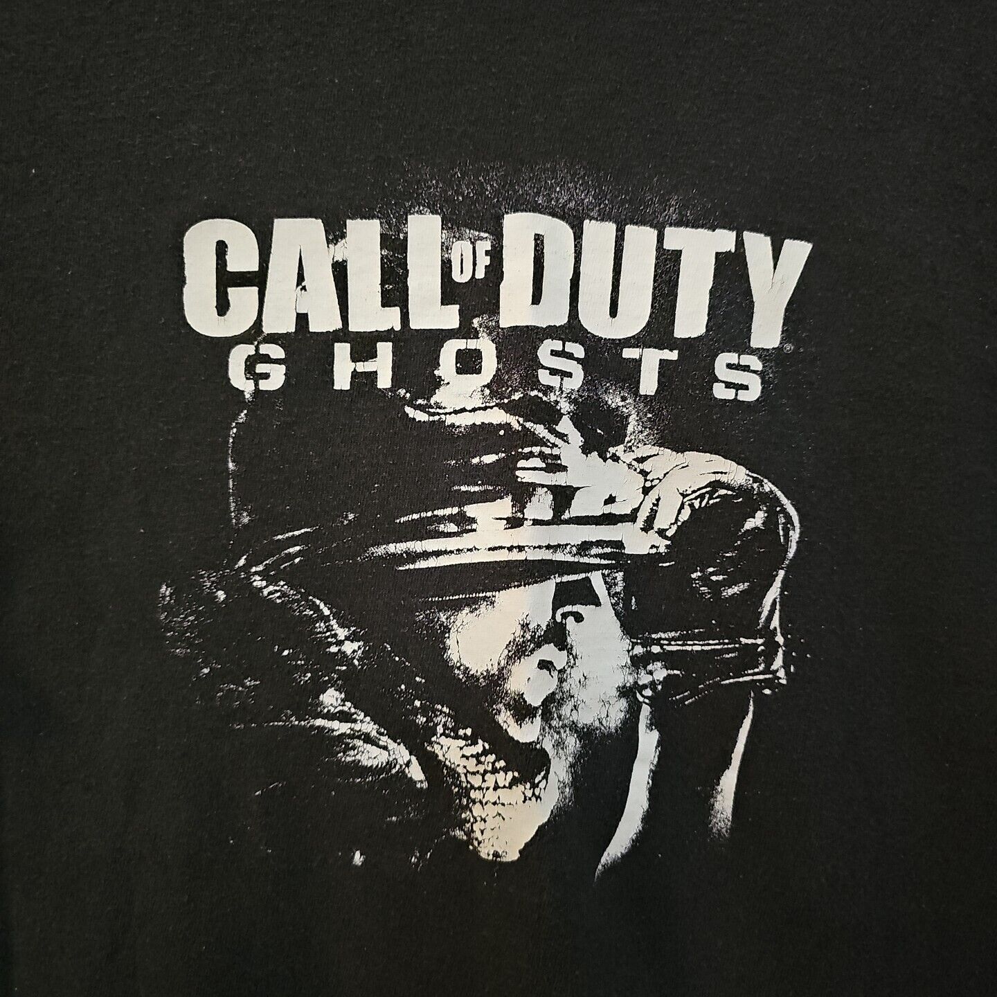 Call Of Duty Shirt 2013 Ghosts Large Activision Publishing