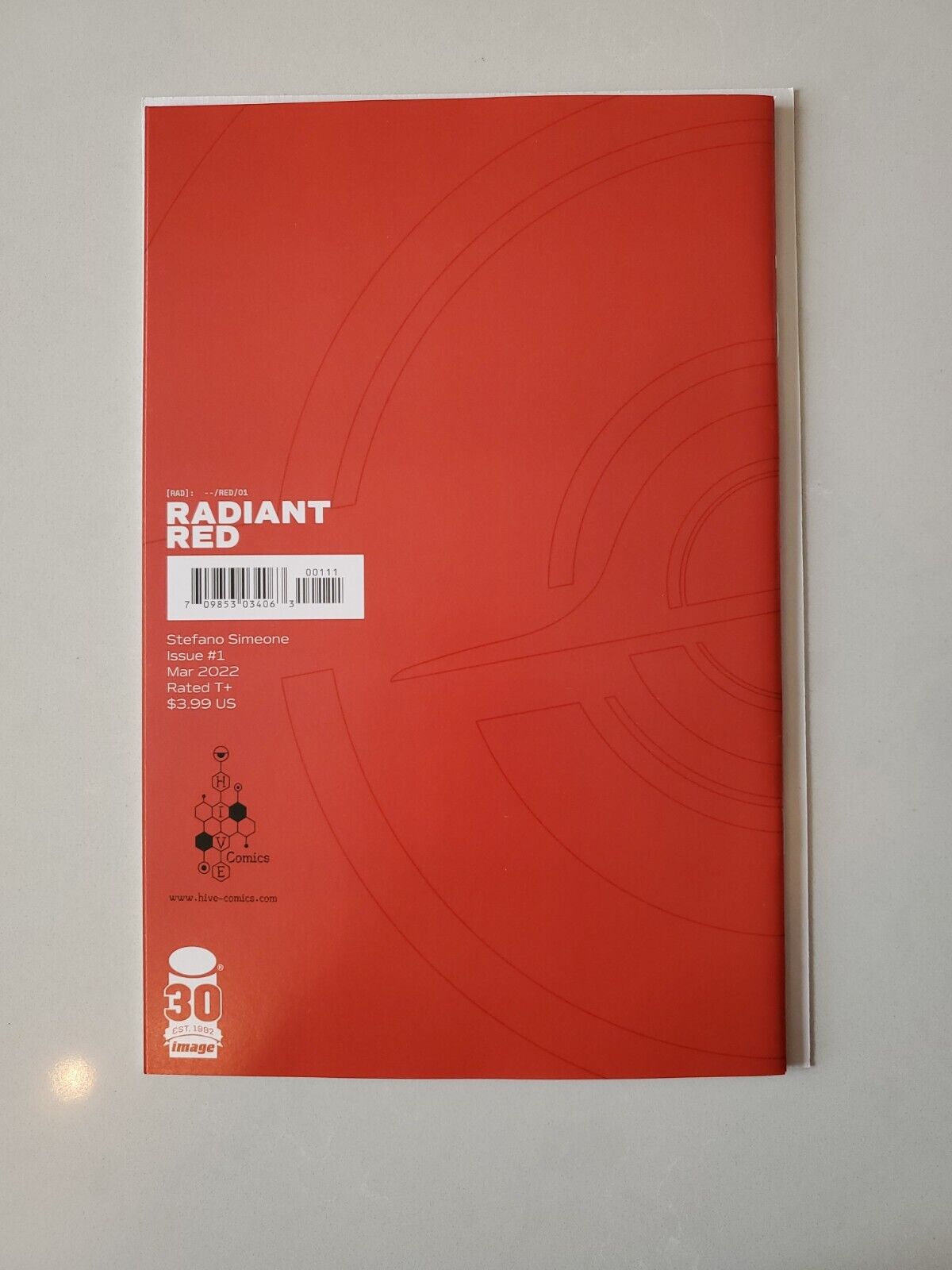 RADIANT RED #1 (2022) - GRADE NM - HIVE EXCLUSIVE STEFANO SIMEONE VARIANT! NM