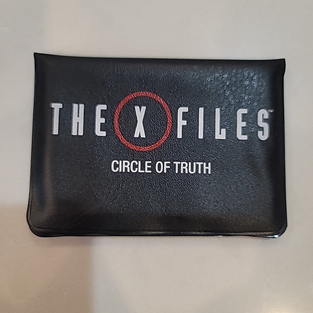 Loot Crate Exclusive - X-Files Circle of Truth Card Game New