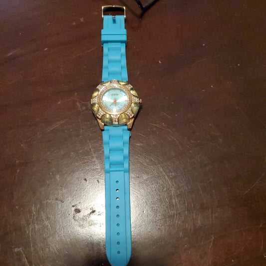 Geneva Turquoise faced wristwatch with silicone band H1