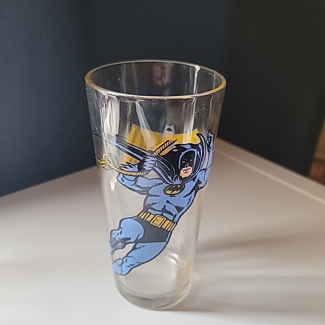 Vintage 1966 DC Comics BATMAN Superhero Pepsi Glass 6"